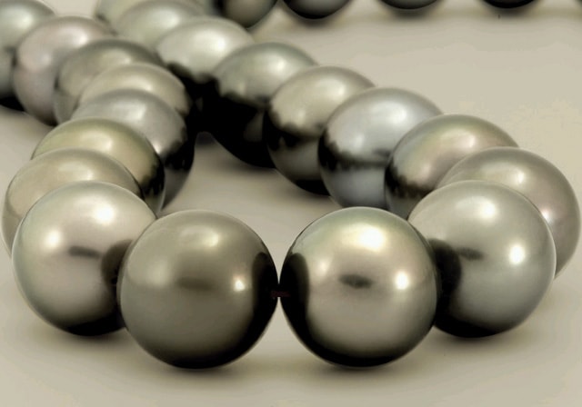 Tipos de perlas naturales: finas y cultivadas.