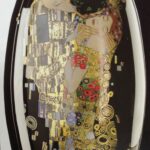 Goebel: jarron en cristal negro negro de el cuadro "El beso" de Gustav Klimt